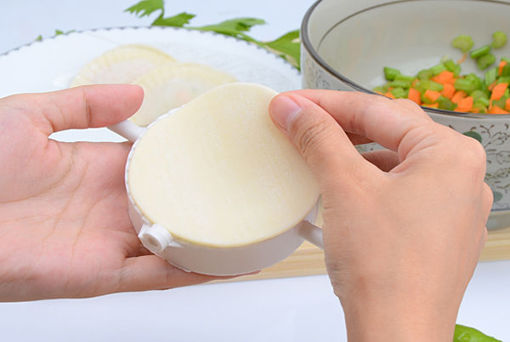 Immagine di Dough Press Kitchen Dumpling Pie Making Tool Hard Plastic Moulds